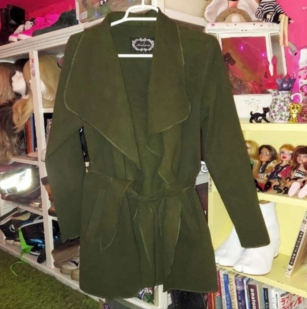 Soft dark green sash enclosed coat